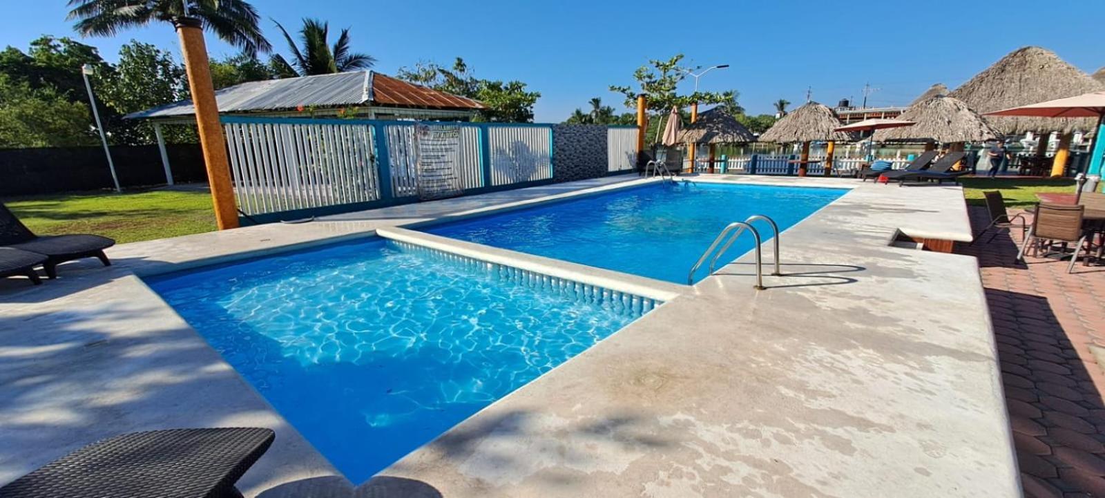 Hotel La Cueva Del Pirata Casitas Exterior photo